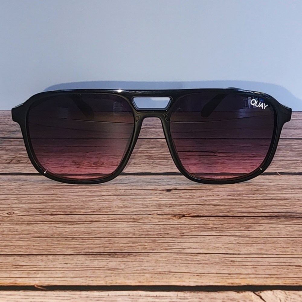 Quay On The Fly Black Sunglasses - Picture 2 of 5